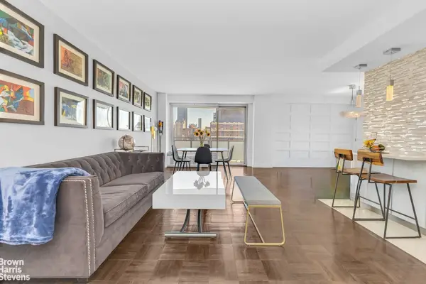 300 E 40th Street #31C, Manhattan, NY 10016