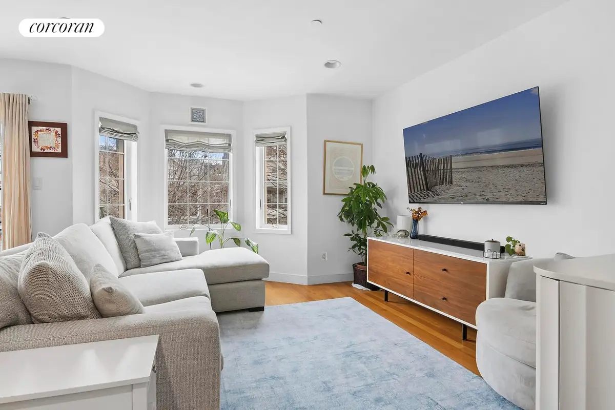 734 E 5th Street #3R, Brooklyn, NY 11218 - #1