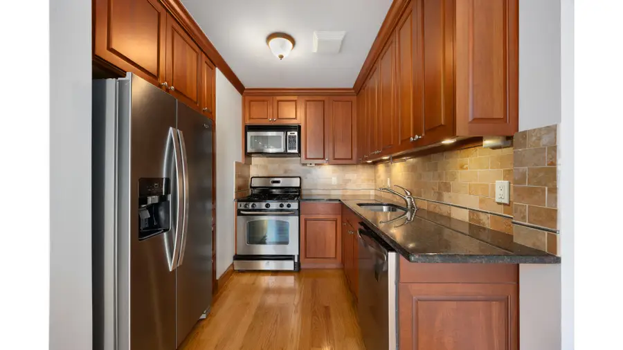 216 Calyer Street #2A, Brooklyn, NY 11222 - #3
