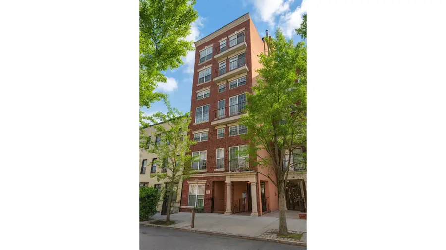 216 Calyer Street #1B, Brooklyn, NY 11222 - #2