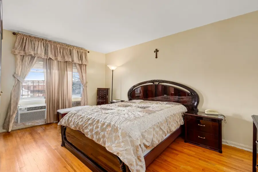 60-11 Broadway #3C, Queens, NY 11377 - #3