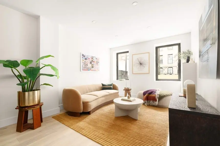 221 E 48th Street #Garden, Manhattan, NY 10017 - #3