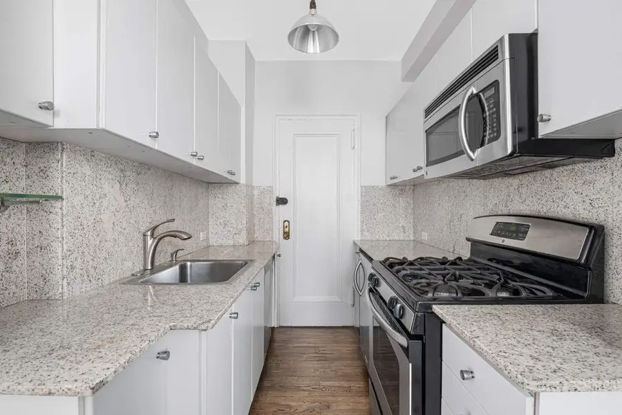 41 Fifth Avenue #9F, Manhattan, NY 10003 - #3