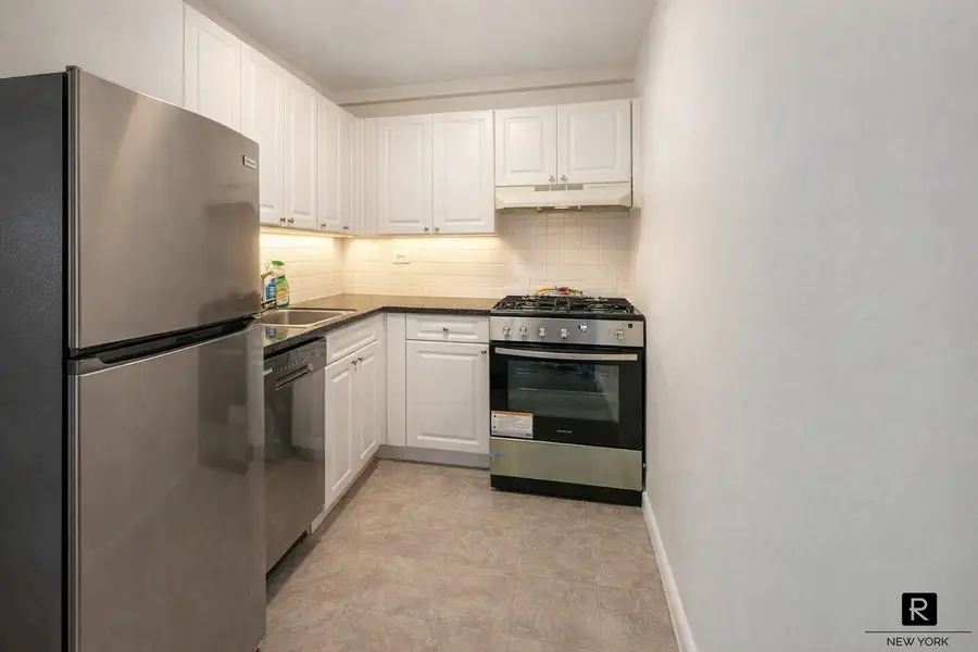 240 E 55th Street #9-E, New York, NY 10022 - #3