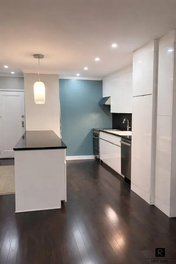 319 E 105th Street #4-C, Manhattan, NY 10029