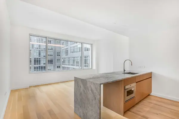 611 W 56th Street #6F, Manhattan, NY 10019