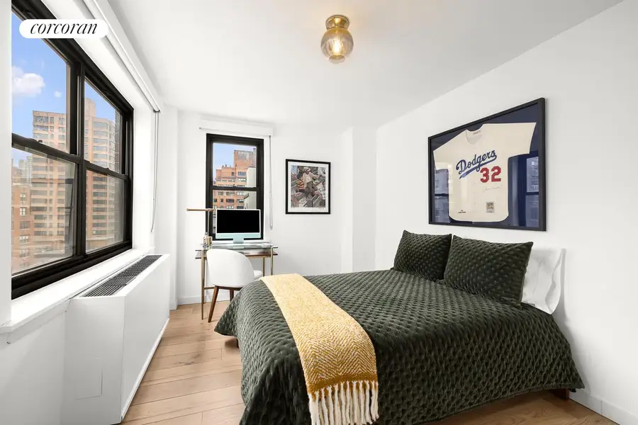 200 E 24th Street #1406, Manhattan, NY 10010 - #3