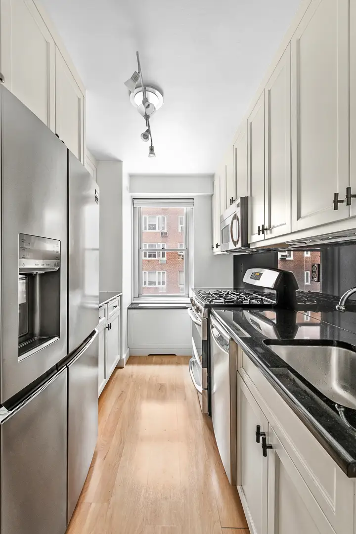 75 E End Avenue #5D, Manhattan, NY 10028 - #3