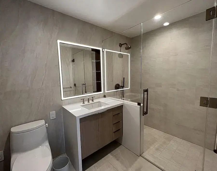 3 Court Square #4702, Queens, NY 11101 - #3