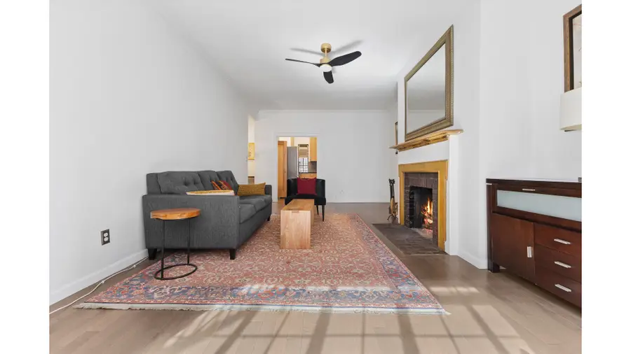 333 E 41st Street #4E, Manhattan, NY 10017 - #3