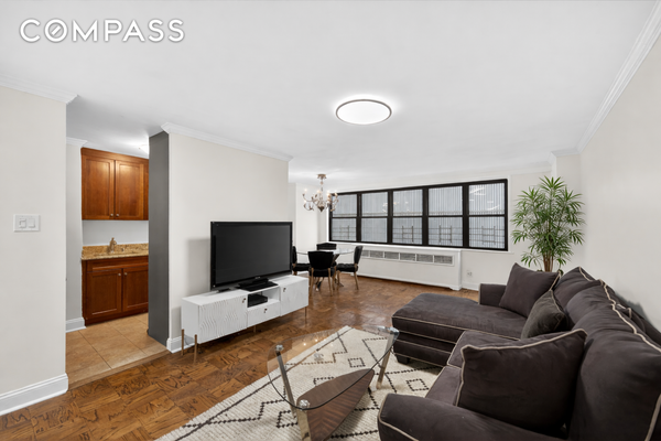 330 3rd Avenue #8A, Manhattan, NY 10010