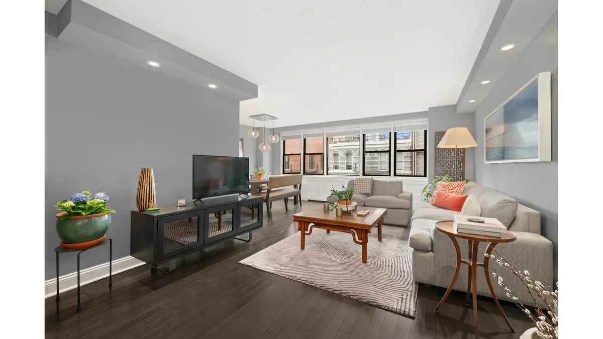 201 E 21st Street #8P, Manhattan, NY 10010 - #1