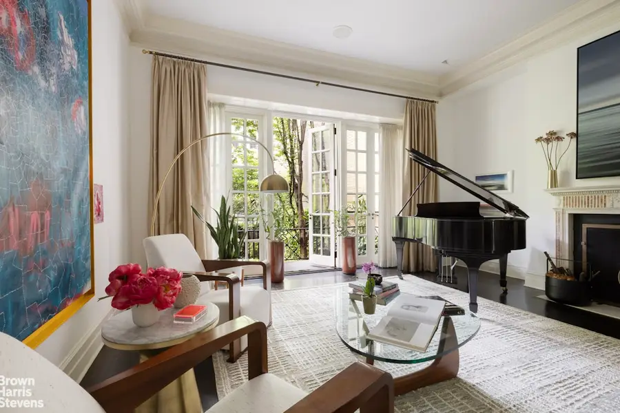 208 E 62nd Street, Manhattan, NY 10065 - #2