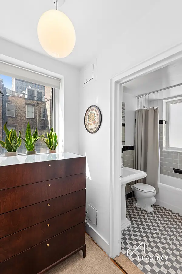 200 W 20th Street #303, Manhattan, NY 10011 - #3