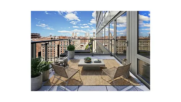 212 W 72nd Street #17B, Manhattan, NY 10023