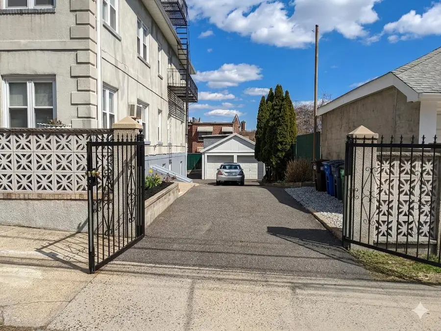 4612 Murdock Avenue, Bronx, NY 10466 - #3