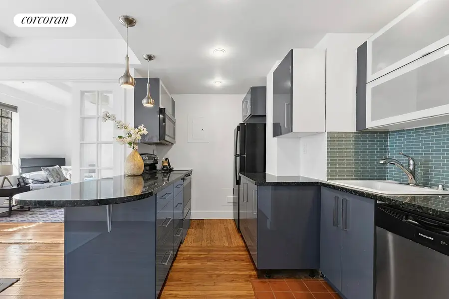 25 Tudor City Place #319, Manhattan, NY 10017 - #2