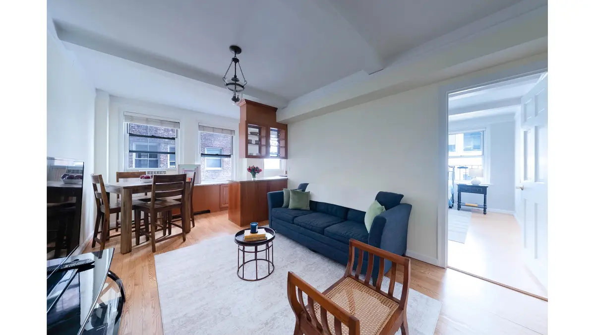 333 E 43rd Street #417, Manhattan, NY 10017 - #1