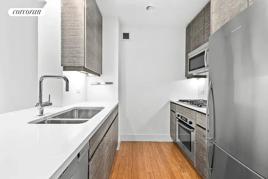 305 W 16th Street #4A, Manhattan, NY 10011 - #2