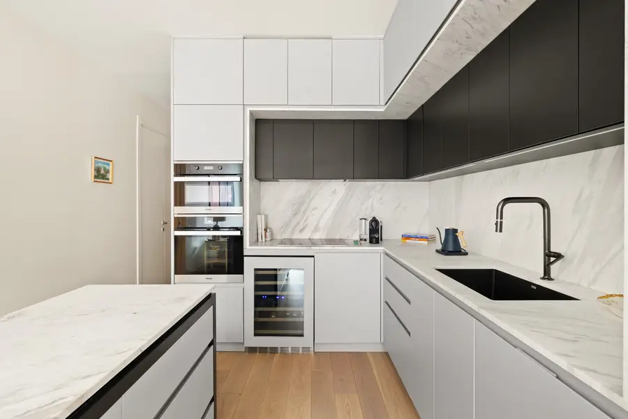 215 N 10th Street #4E, Brooklyn, NY 11211 - #2