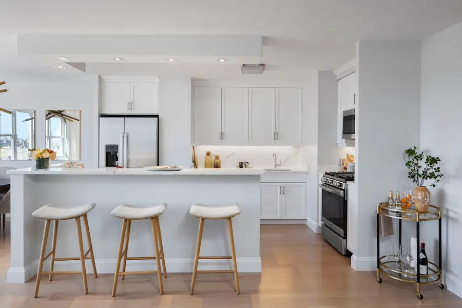 155 W 68th Street #904, Manhattan, NY 10023 - #3