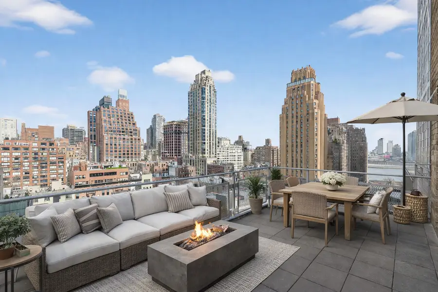 330 E 49th Street #PHD, Manhattan, NY 10017 - #3