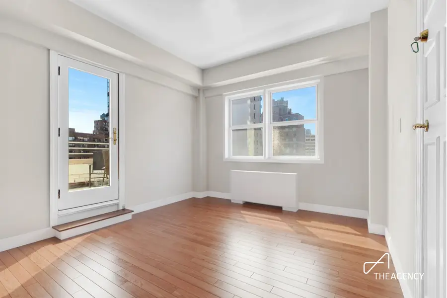 525 E 82nd Street #PHC, Manhattan, NY 10028 - #2