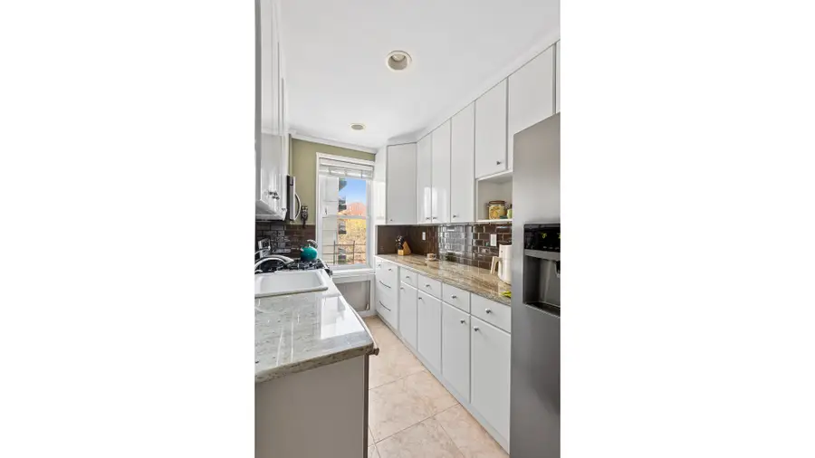 715 Ocean Parkway #3M, Brooklyn, NY 11230 - #3