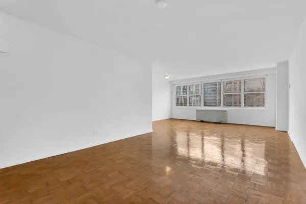 155 W 68th Street #1807, Manhattan, NY 10023