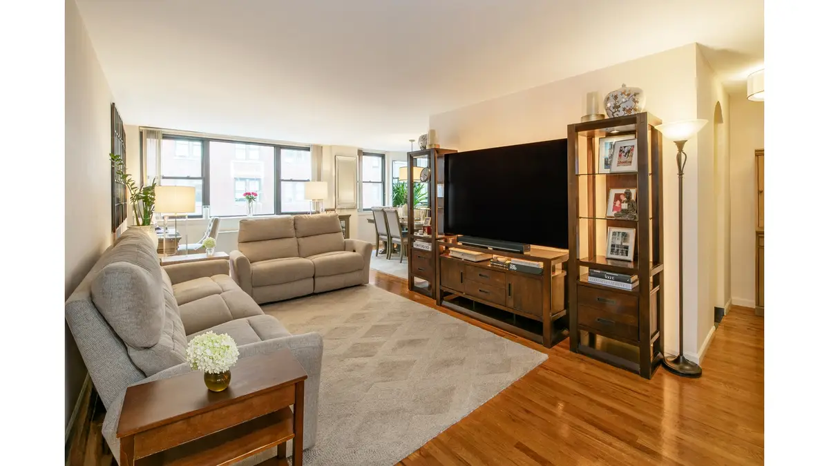 420 E 51st Street #6J, Manhattan, NY 10022 - #1