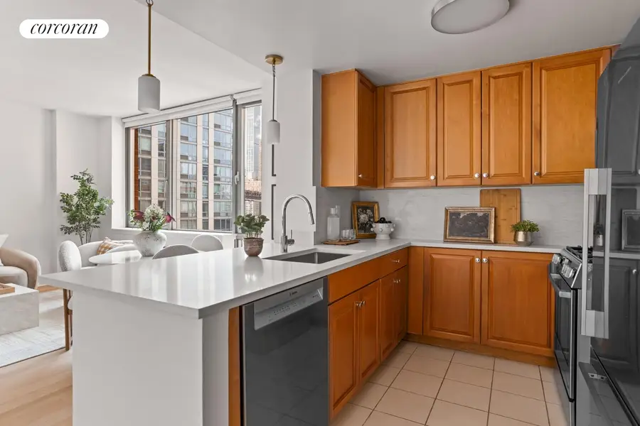 425 Main Street #9M, New York, NY 10044 - #3