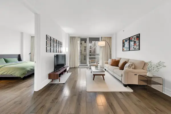 11-35 45th Avenue #3-F, Queens, NY 11101