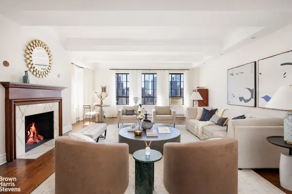 350 W 57th Street #19CD, Manhattan, NY 10019