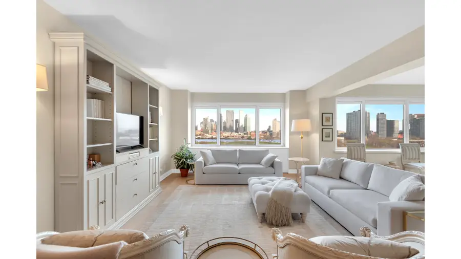 25 Sutton Place S #9N, Manhattan, NY 10022 - #3