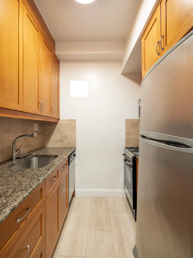 305 E 40th Street #14V, Manhattan, NY 10017 - #3