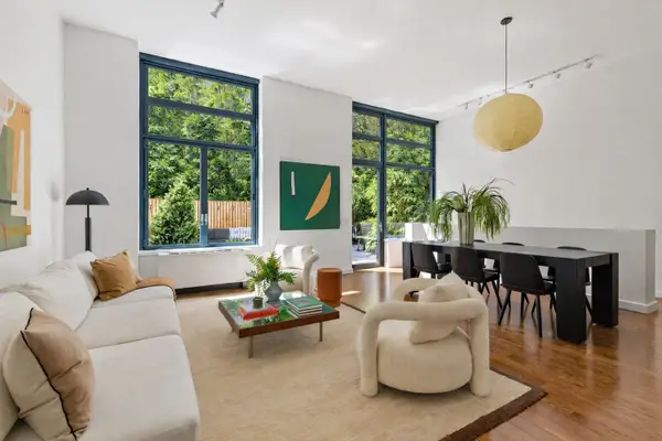 50 W 15th Street #1E, Manhattan, NY 10011