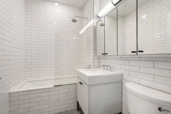 184 Kent Avenue #B506, Brooklyn, NY 11249