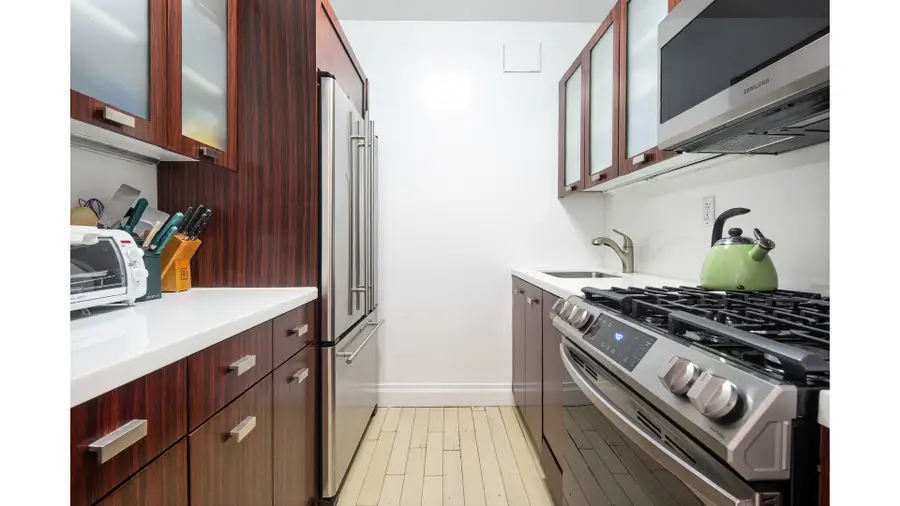 212 E 47th Street #32C, Manhattan, NY 10017 - #3