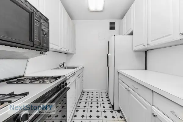 400 E 56th Street #35M, Manhattan, NY 10022