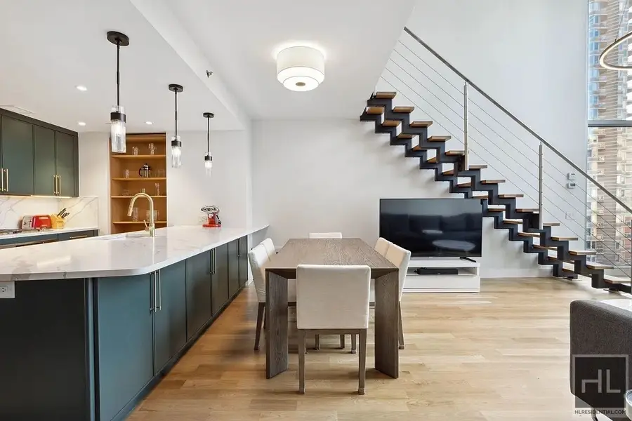 464 W 44th Street #PHC, Manhattan, NY 10036 - #2