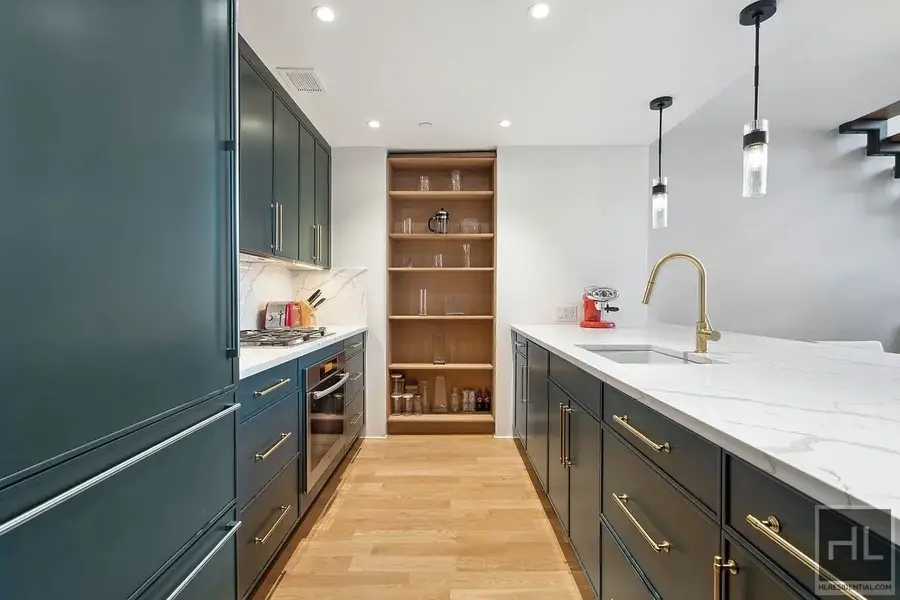 464 W 44th Street #PHC, Manhattan, NY 10036 - #3