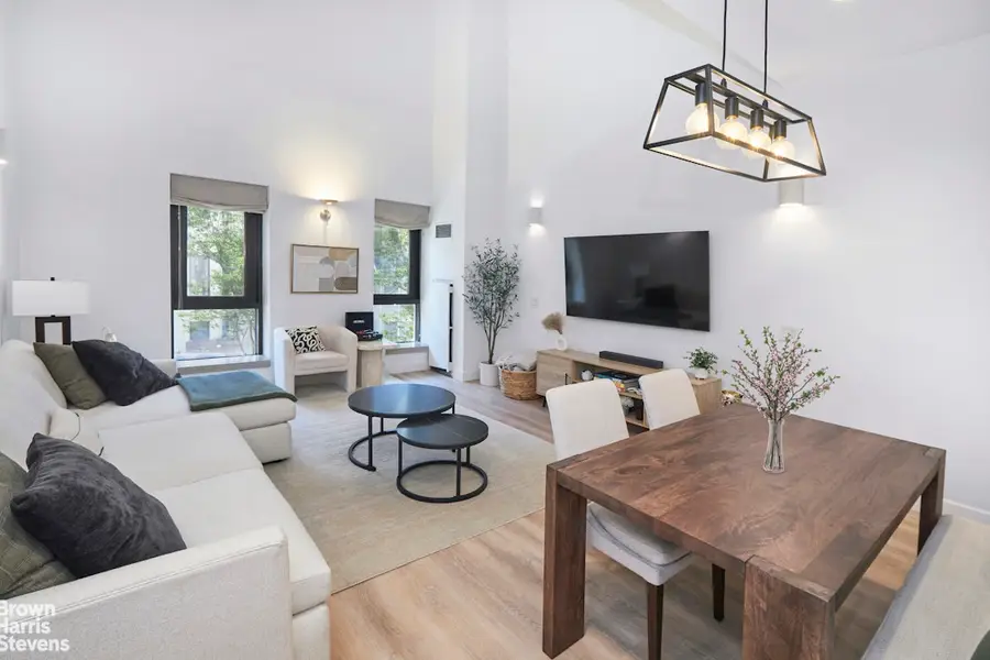 135 W 70th Street #2G, Manhattan, NY 10023 - #2