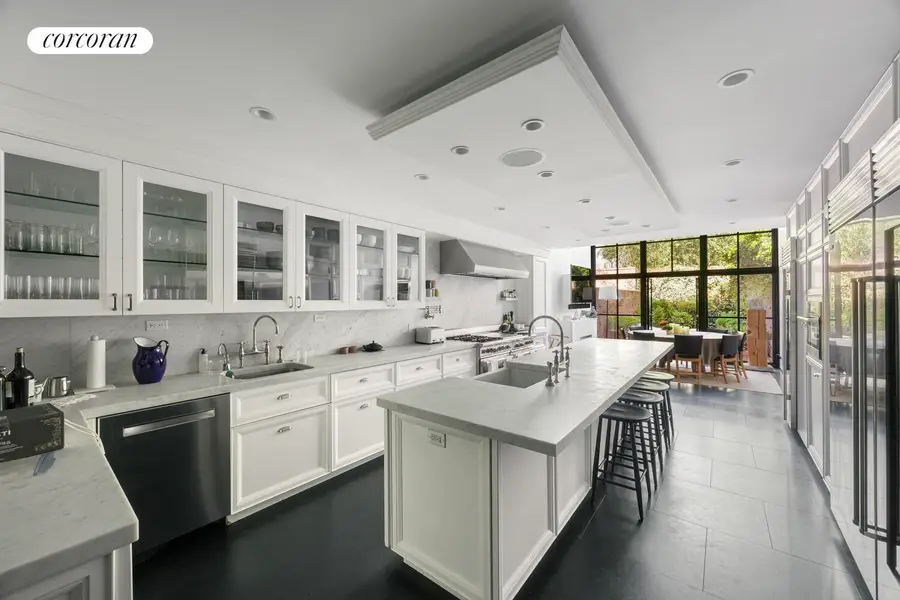 481 W 22nd Street, Manhattan, NY 10011 - #3