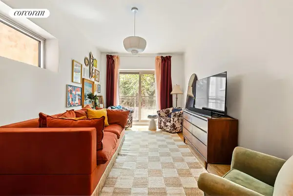 186 Grand Street #202, Brooklyn, NY 11211