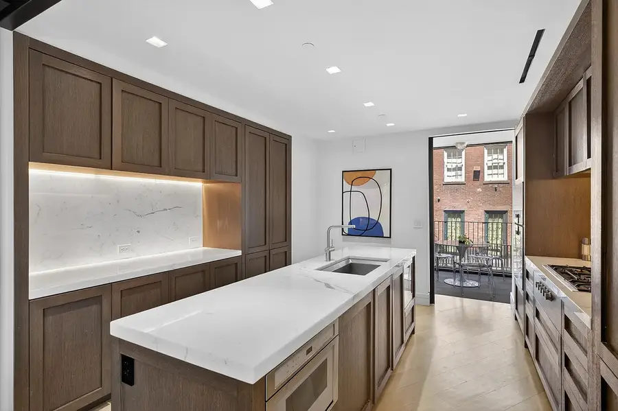 175 W 10th Street #2, Manhattan, NY 10014 - #3