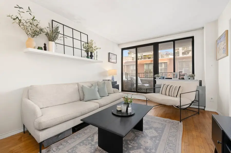 366 W 11th Street #6G, Manhattan, NY 10014 - #2