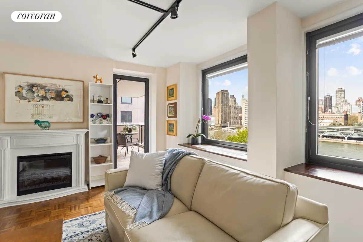 531 Main Street #920, Manhattan, NY 10044 - #1