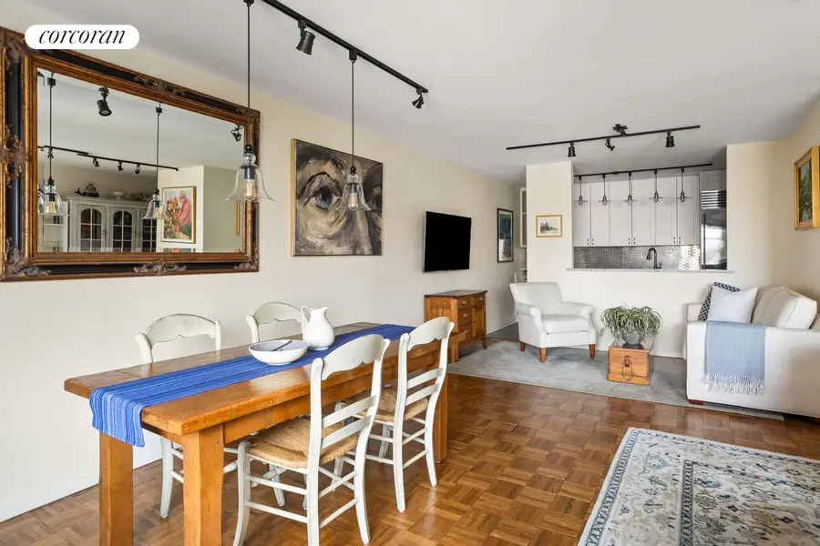 531 Main Street #920, Manhattan, NY 10044 - #3