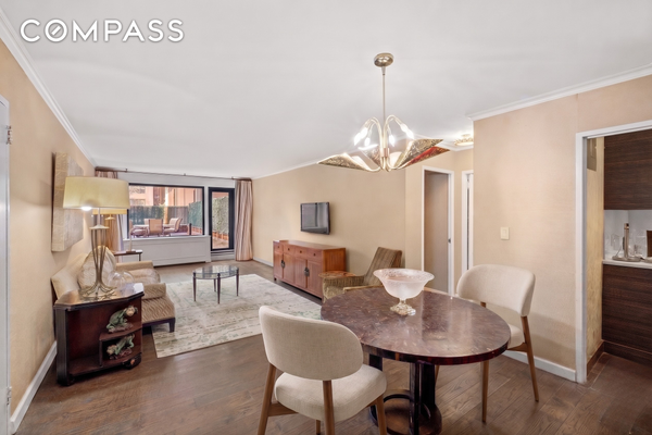 301 E 62nd Street #2B, Manhattan, NY 10065