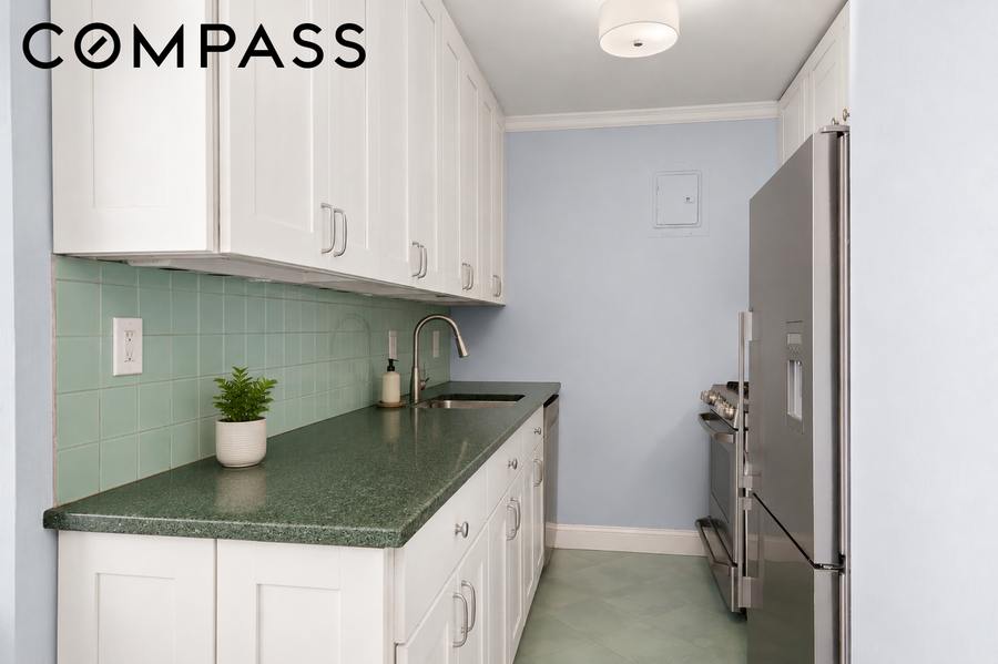 201 E 21st Street #2FG, Manhattan, NY 10010 - #3